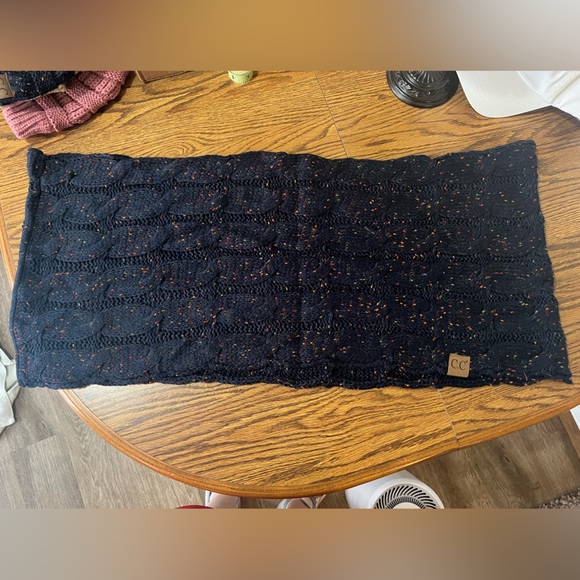 C.C Navy speckled infinity scarf - Picture 2 of 2